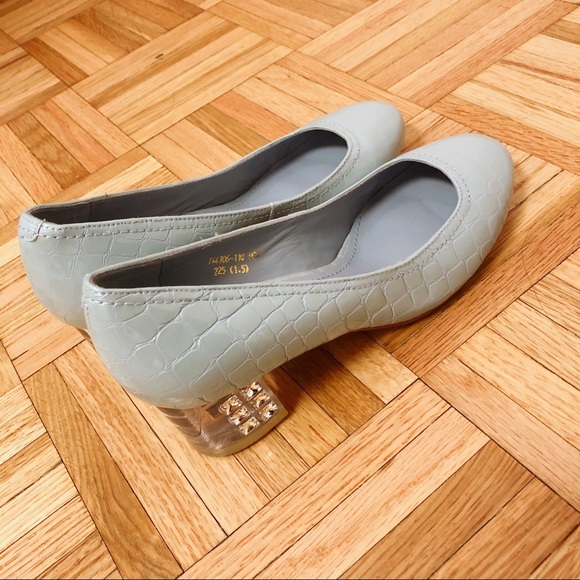 New leather Crystals high heel shoes - Picture 2 of 3